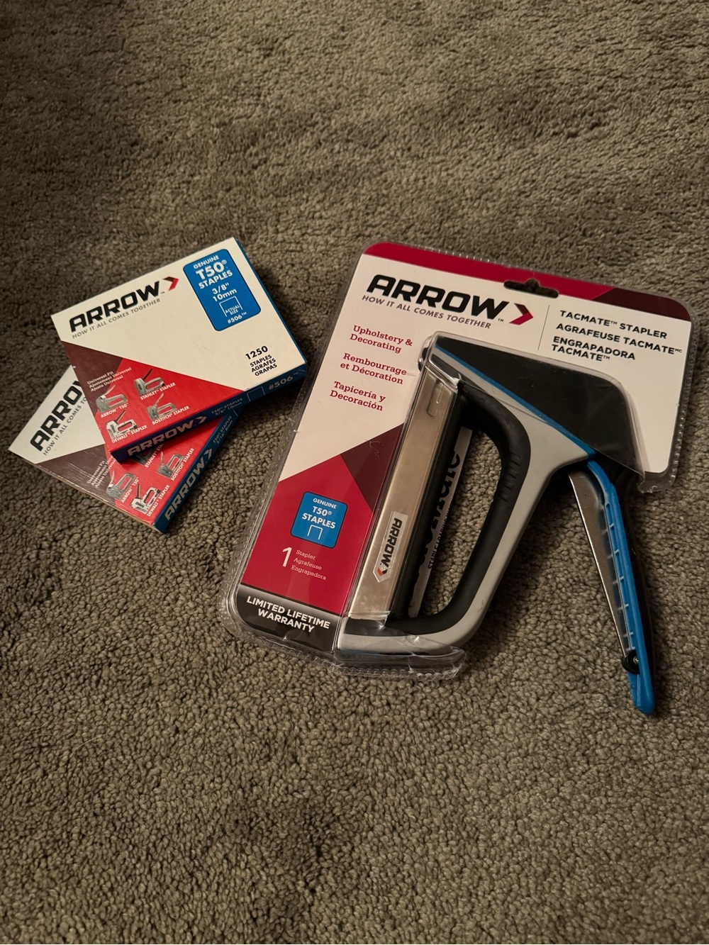 Arrow Tacmate Upholstery Stapler in Black and Blue